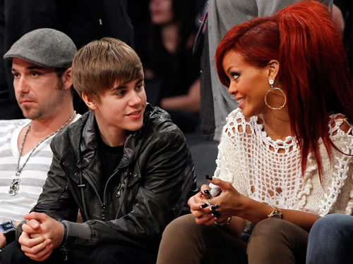 http://www.tvtapajos.com.br/94fm/images/rihanna_e_justin_bieber2.jpg